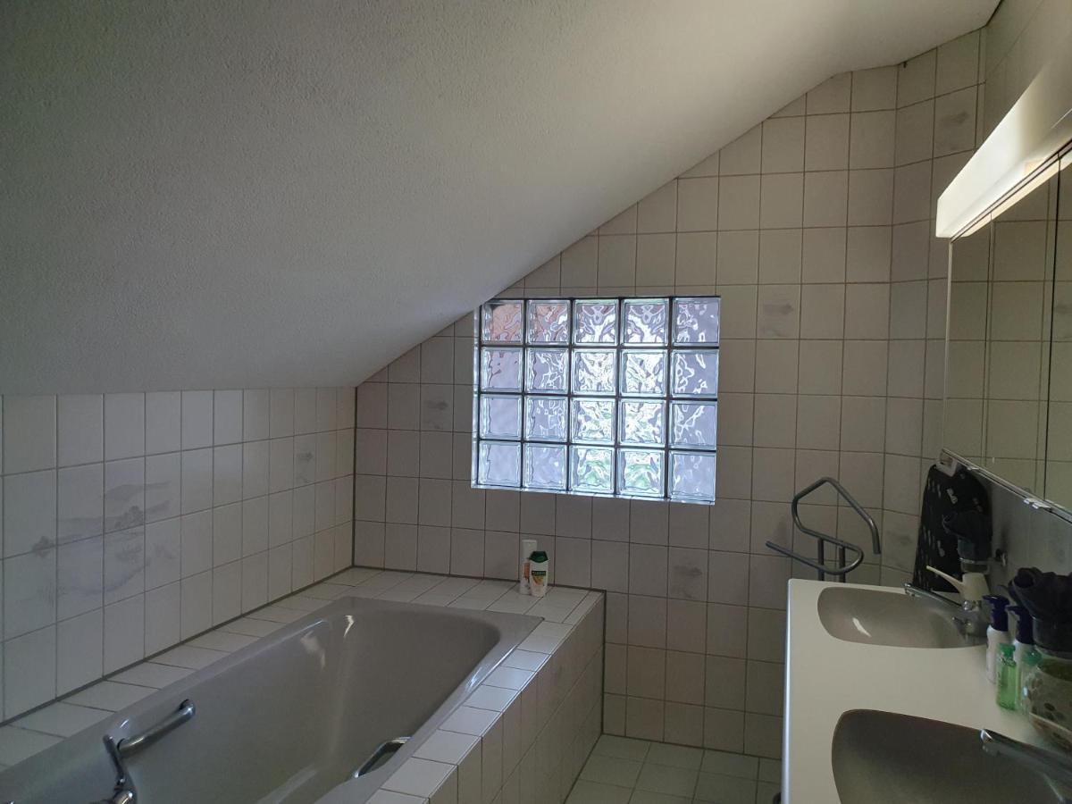 3 Bedroom Swiss House On 3 Floors Oberglatt Esterno foto
